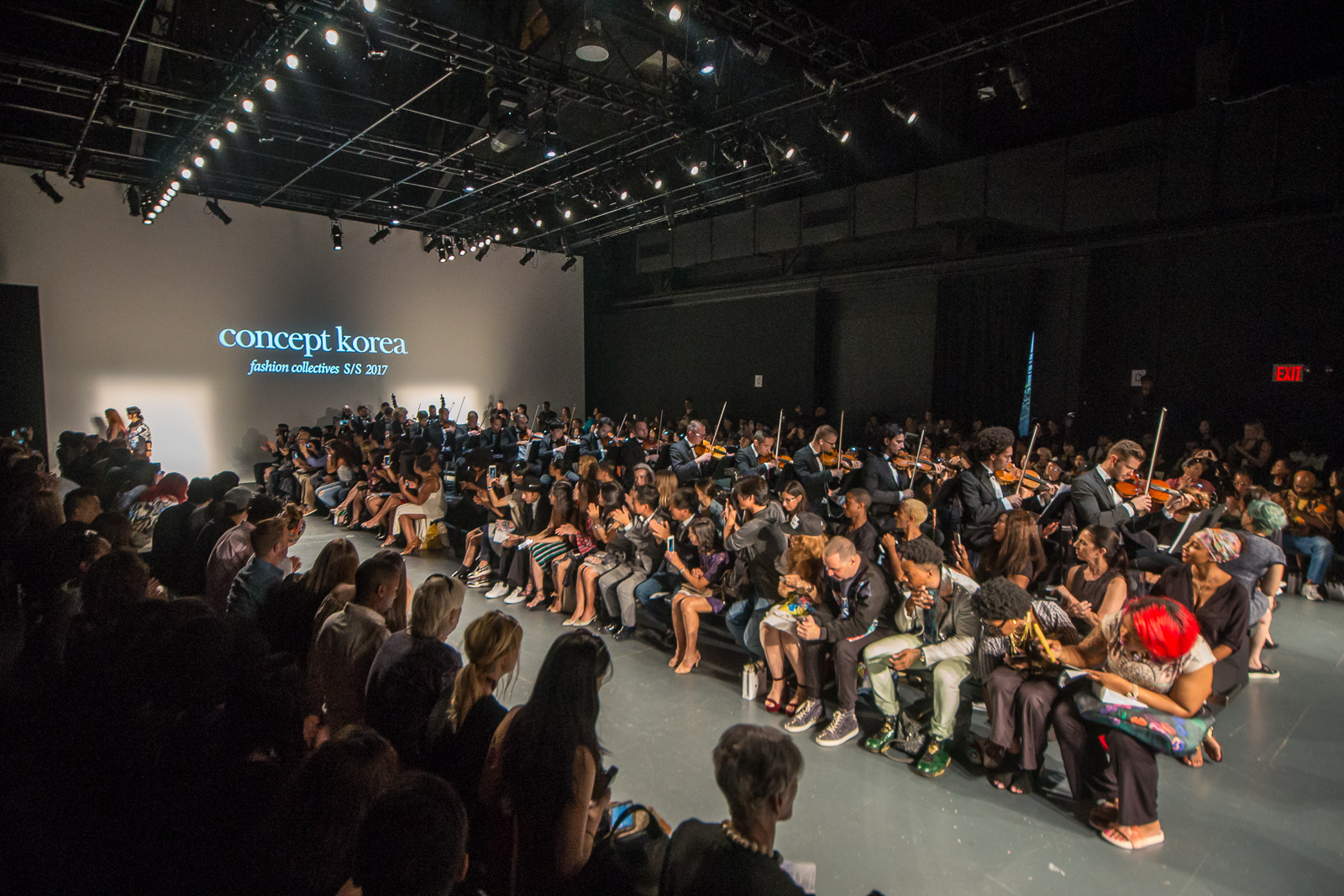New York Fashion Week | Kiral Artists Pop String Male Orchestra 