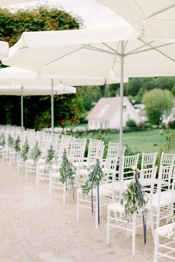 wedding ceremony umbrellas at waldegg castle 